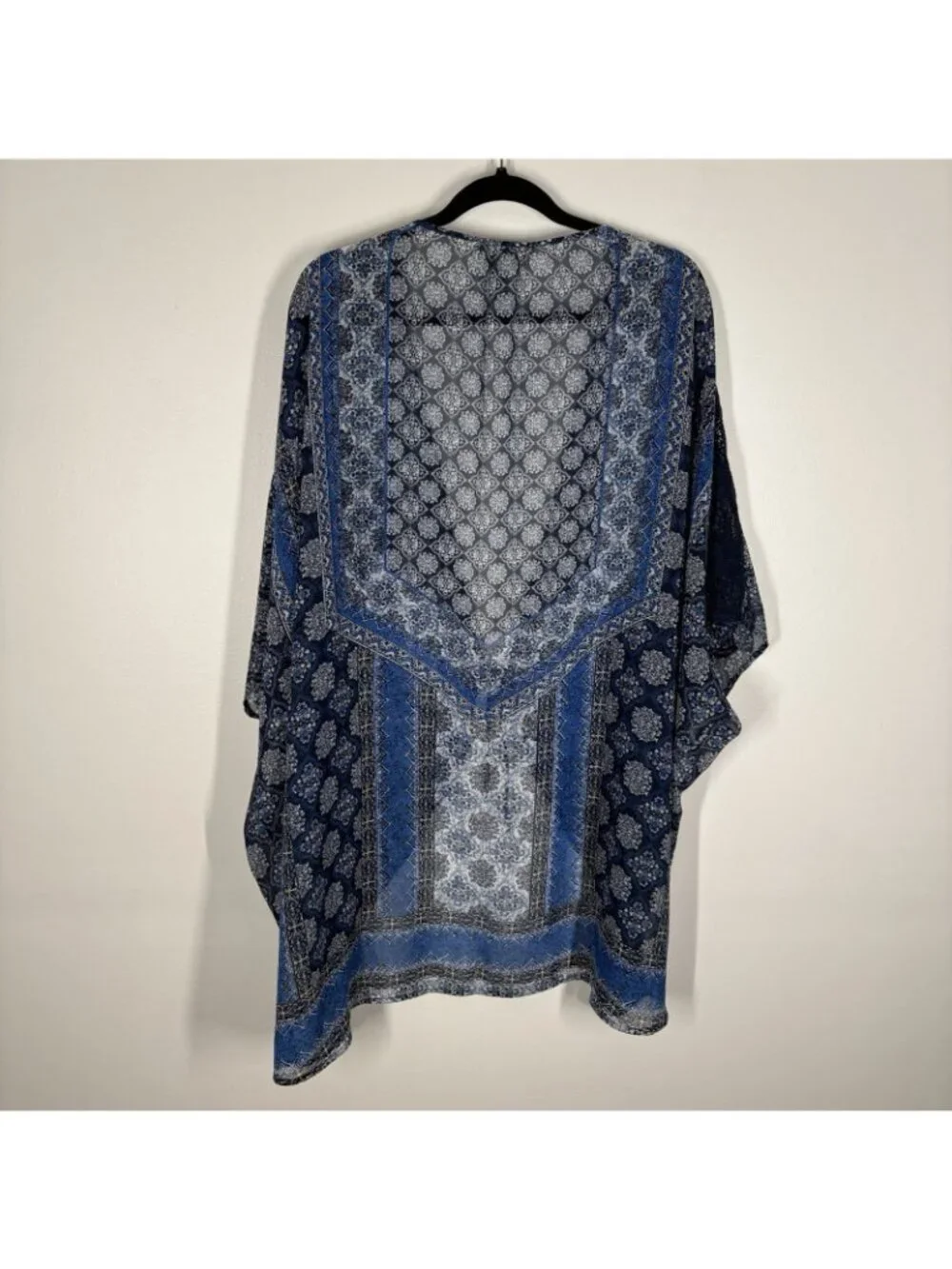 Catherines Women 2X/3X Blue Printed Sheer Boho Crochet Trim Tie Front Kimono - Picture 8 of 8